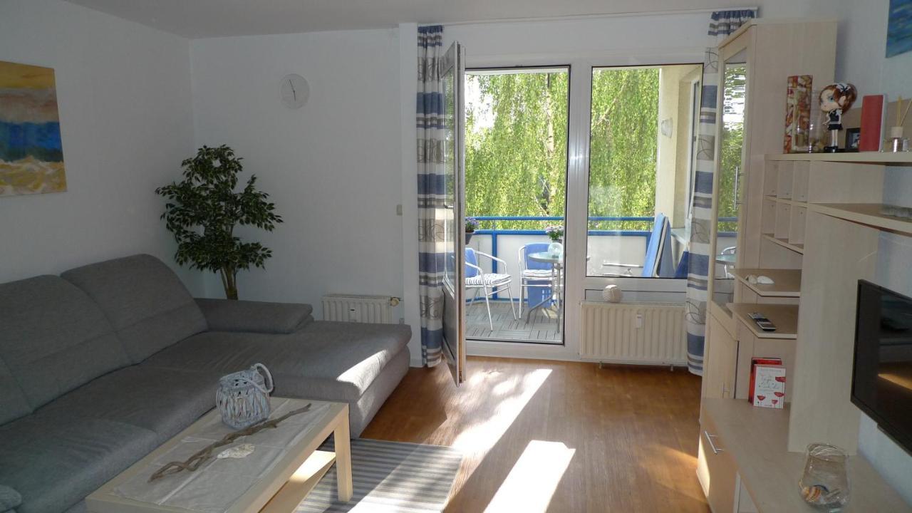 Aquamarin - Charmantes Appartement Mit Balkon Rostock Ngoại thất bức ảnh