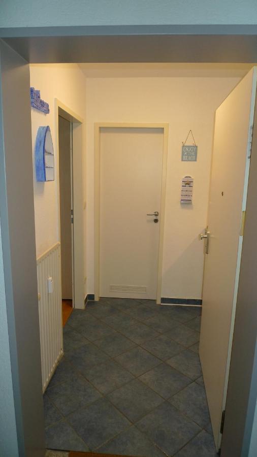 Aquamarin - Charmantes Appartement Mit Balkon Rostock Ngoại thất bức ảnh