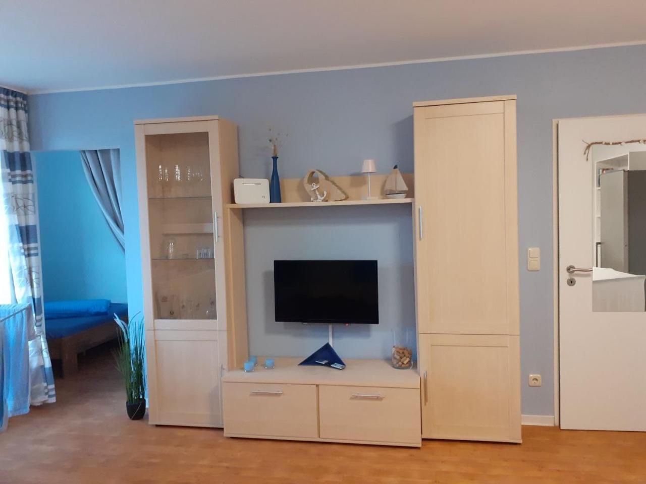Aquamarin - Charmantes Appartement Mit Balkon Rostock Ngoại thất bức ảnh